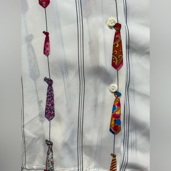 C.NV.RS.T..N 100% SILK Button up Long Sleeve Shirt Size P/S Neckties Print Beige - Picture 4 of 6